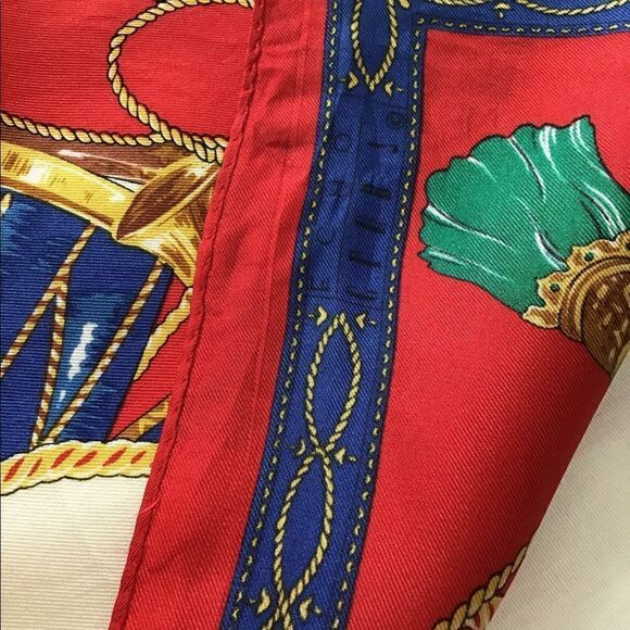 Vintage Echo Club 7 Silk Tassel & Drum Scarf - Picture 4 of 7